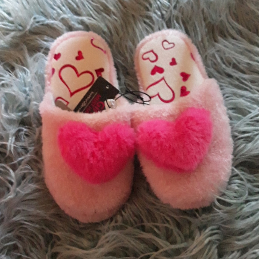 Bobbie Brooks Girls' Must Haves Slippers